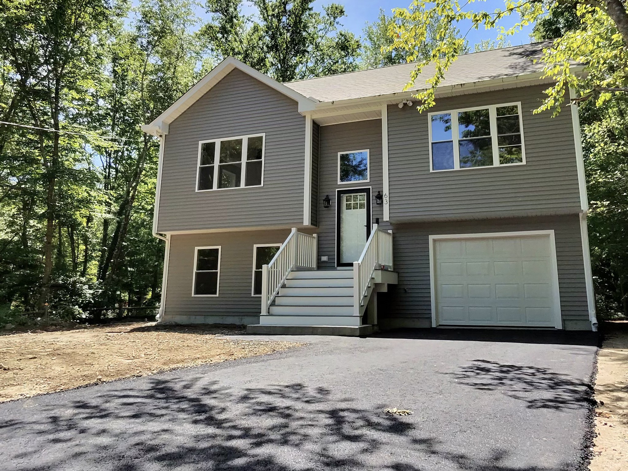 63 Brandt Avenue Dartmouth MA completed new construction home by Southcoast Building