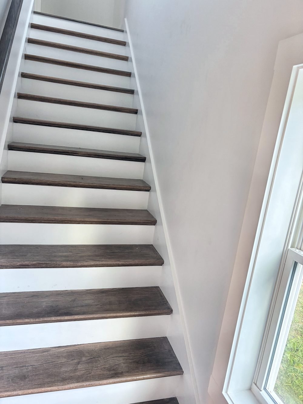 Oak-tread interior stair